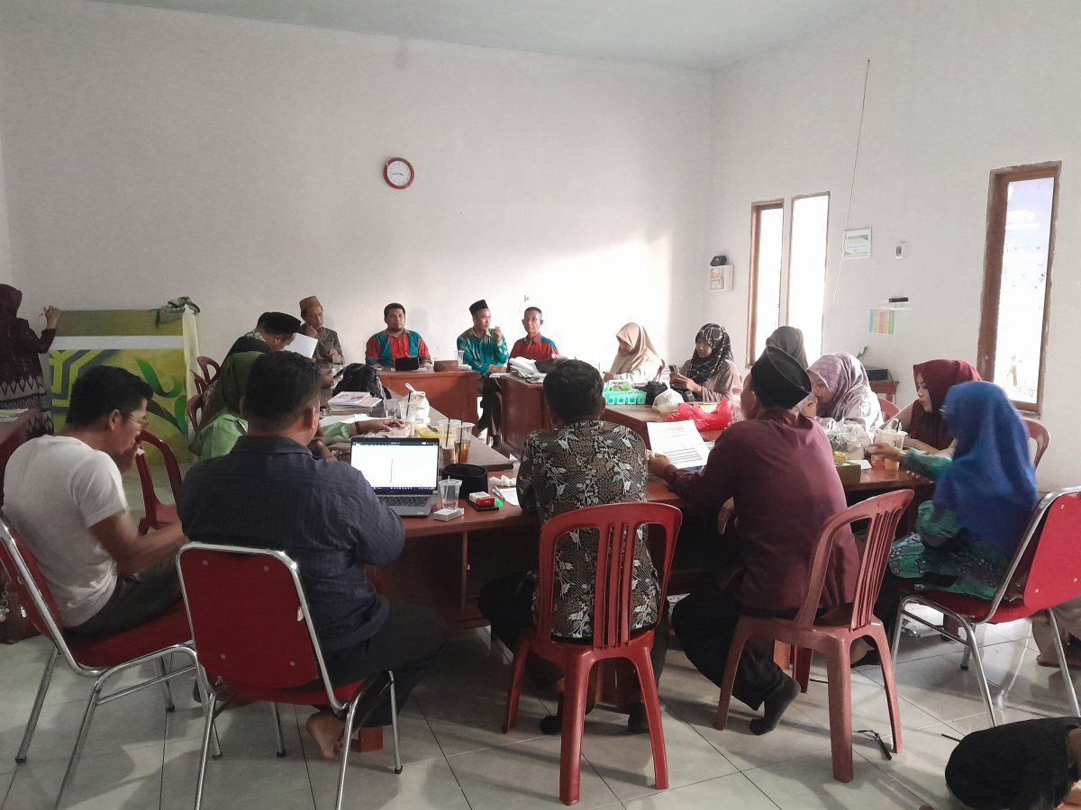 Perkuat Sinergi dan Transparansi, Komponen Akademik Miftahul Huda Sungai Malaya Gelar Rapat RAPBM TA 2026/2027